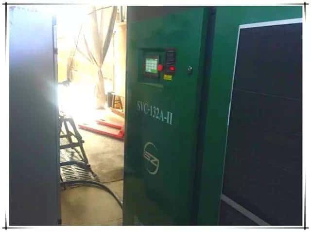 薩震132kw兩級(jí)壓縮永磁變頻螺桿空壓機(jī)