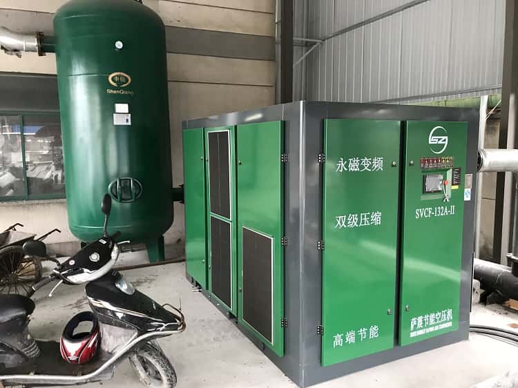 薩震節(jié)能空壓機客戶現(xiàn)場圖